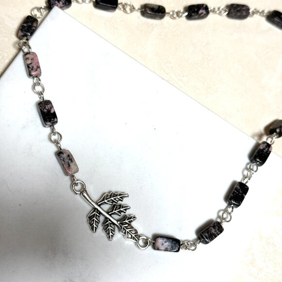 Genuine Gemstone Black Pink Rhodonite w/ Silver Leaf Branch Charm Short Necklace - Picture 5 of 15